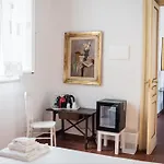 Palazzo Giotta - Dimora Storica Πανσιόν
