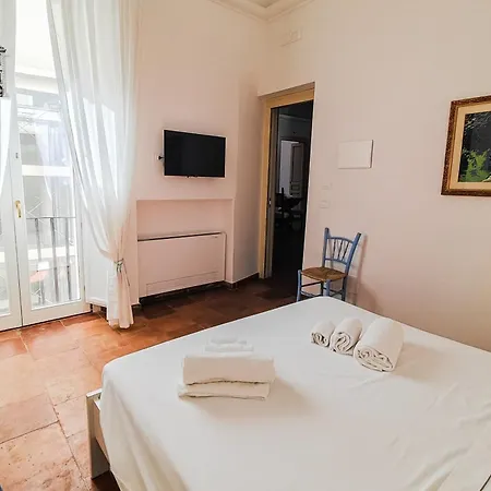 Maison d'hôtes Palazzo Giotta - Dimora Storica 3*
