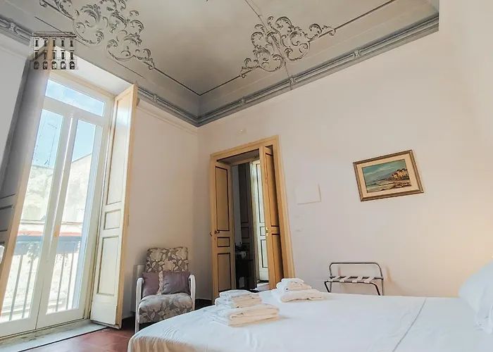 Palazzo Giotta - Dimora Storica 3*