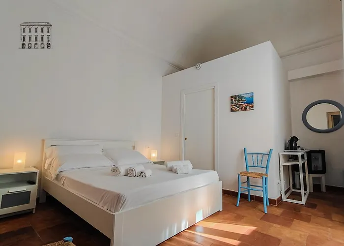 Palazzo Giotta - Dimora Storica 3*