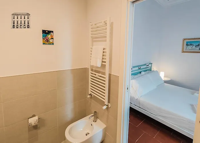 Palazzo Giotta - Dimora Storica بيت ضيافة باري