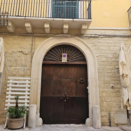 בית הארחה Palazzo Giotta - Dimora Storica 4*