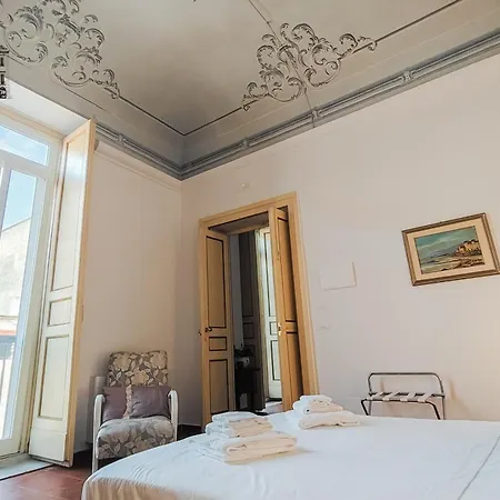Palazzo Giotta - Dimora Storica 4*