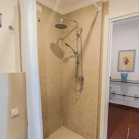 Palazzo Giotta - Dimora Storica 4*